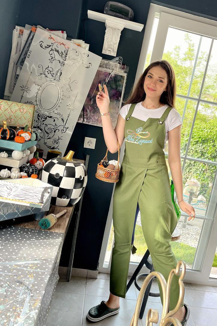 Split Leg  Apron