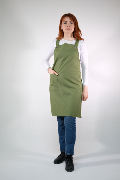 breathable green apron with cross-back