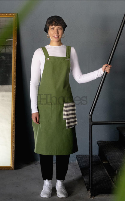 unisex green apron for restaurant staff