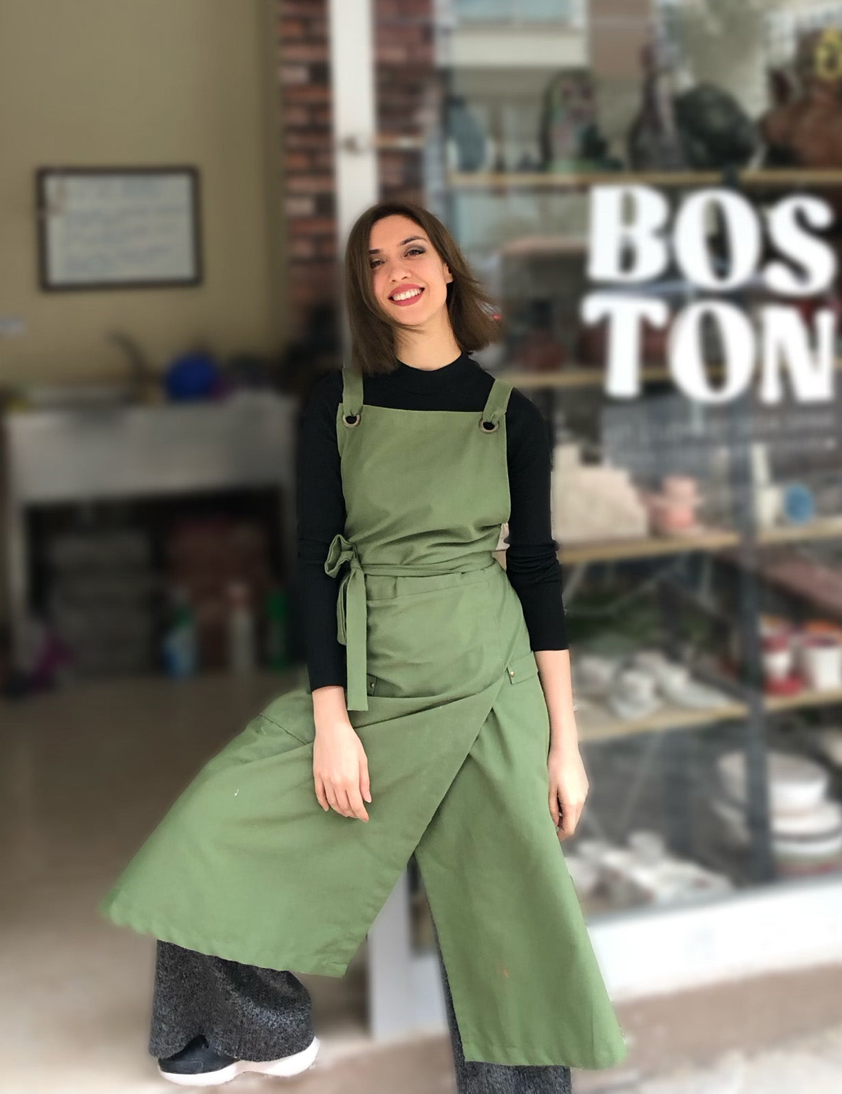 studio apron for sculptors and potters