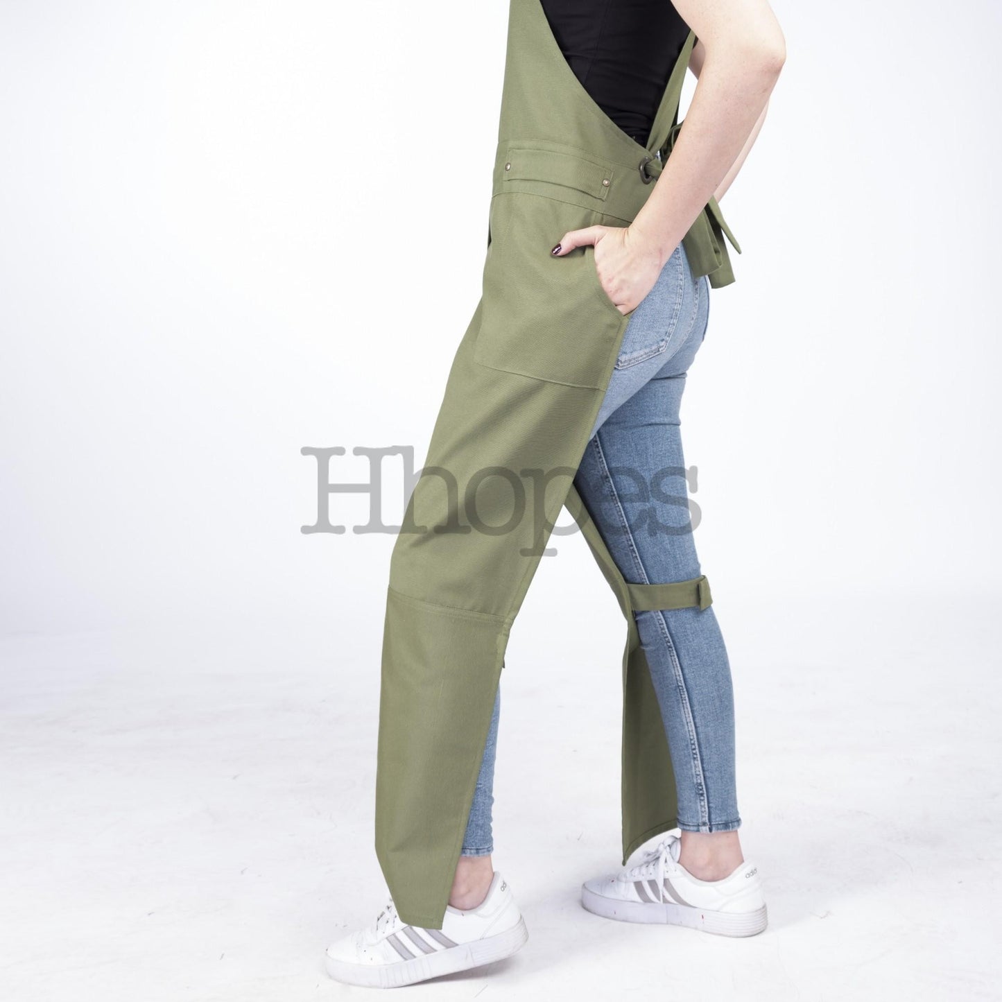 tattoo artist apron with split legs