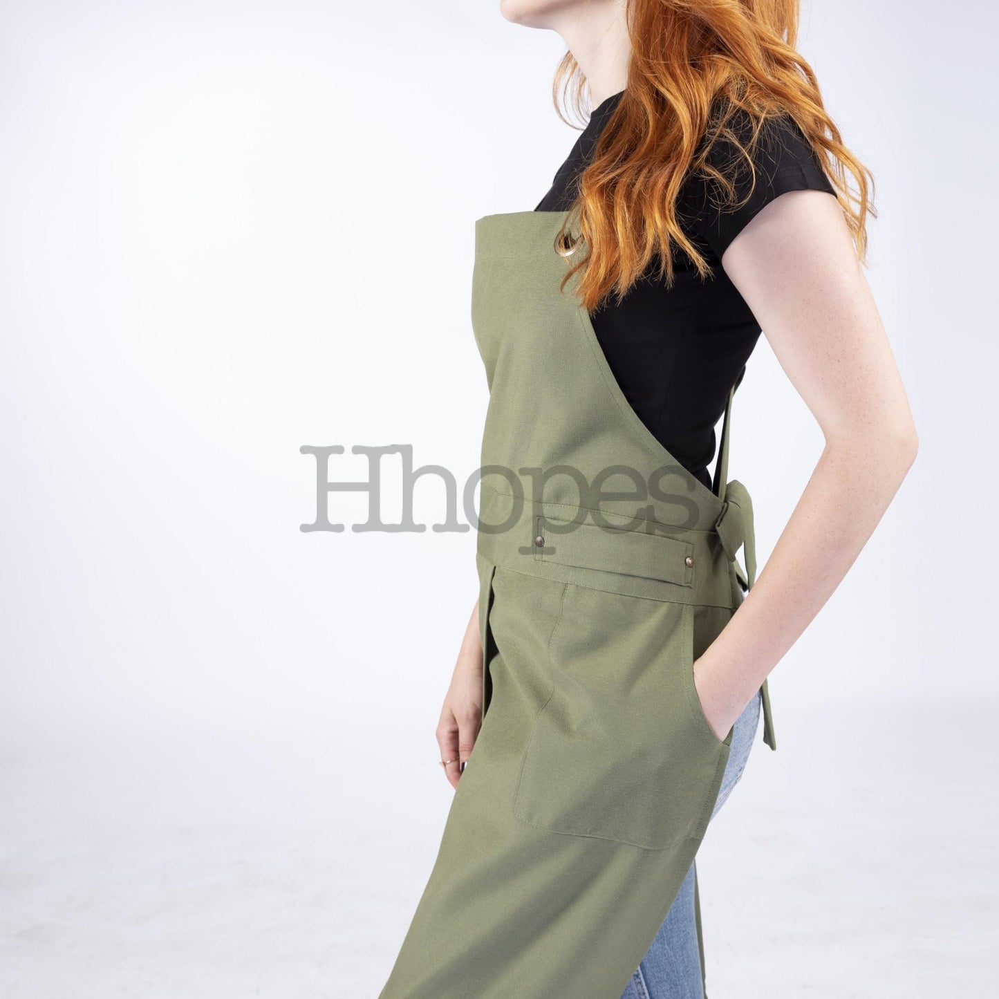 breathable apron with Bionic Finish fabric